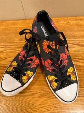 Converse Flowered All Stars - 9M/11W